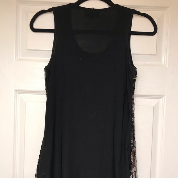 Rhinestone tank top - Picture 2 of 4